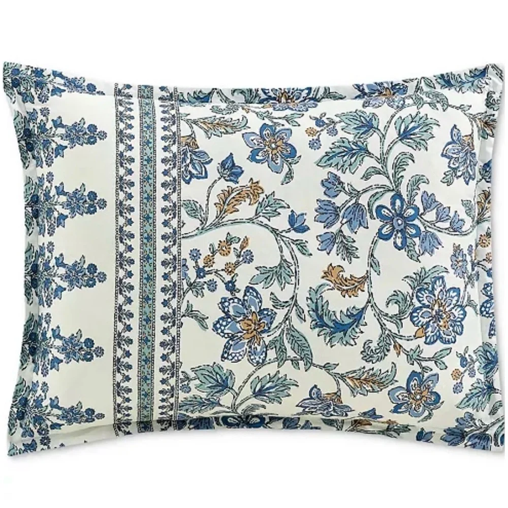 NWT Floral Blue and White Bedding Set